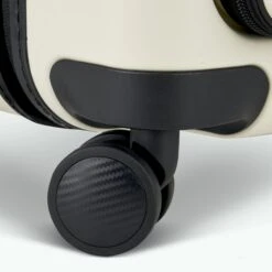 Valise Cabine JFK - Pochette Motifs -Mode Sacs Magasin TDM S23 TRAVELER VALISE JFK GOMME bc8d7bd6 359d 43fb 8eb6 ef6d478a8b10