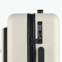 Valise Cabine JFK - Pochette Unie -Mode Sacs Magasin TDM S24 TRAVELER VALISE JFK RVB CADENAS HD