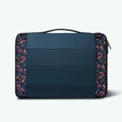 Shinjuku - Housse D'ordinateur - 13 Pouces 9 Shinjuku - Housse D'ordinateur - 13 Pouces -Mode Sacs Magasin TDM W22 LAPTOP CASE 13 POUCES SHINJUKU DOS BD